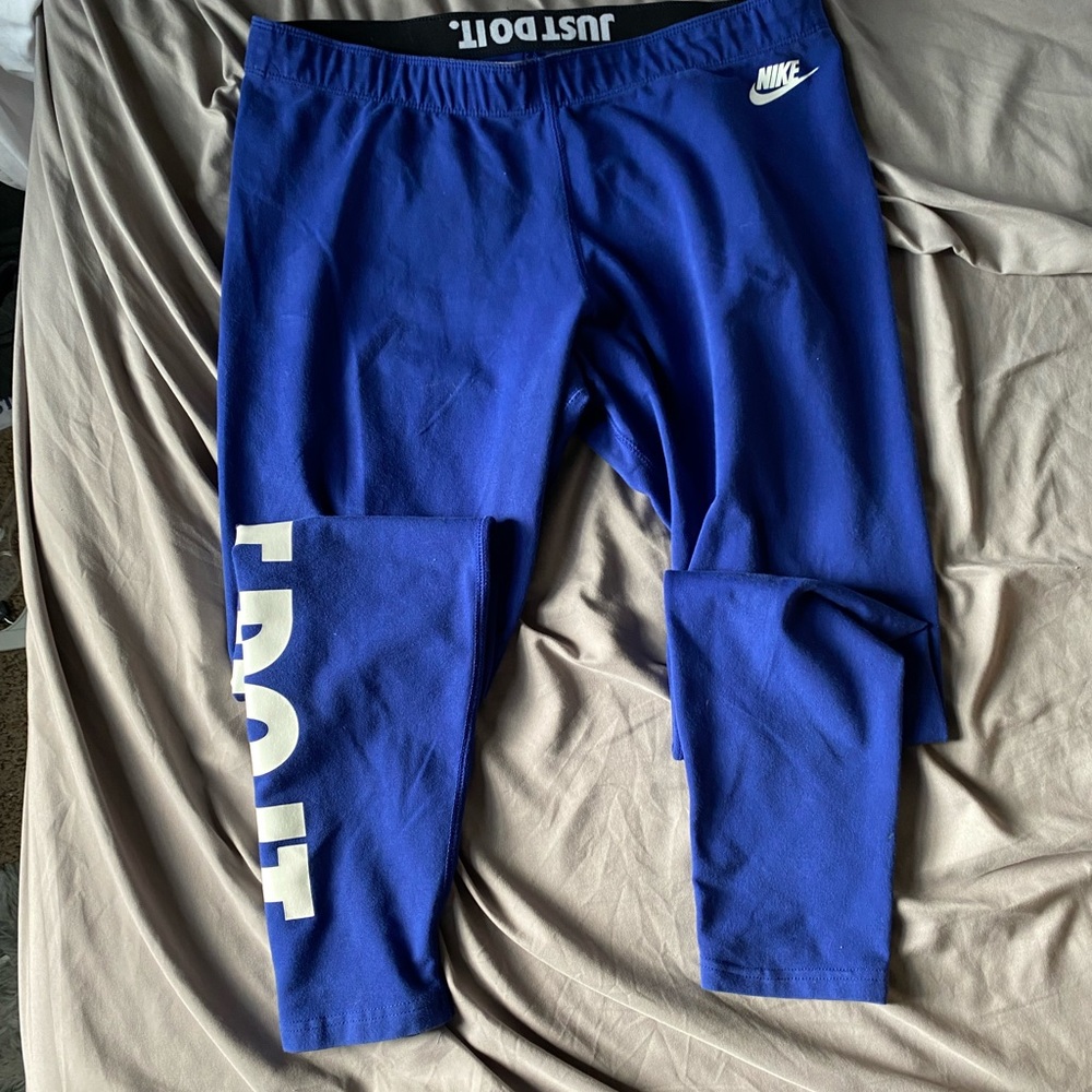 Nike XL Navy Leggings